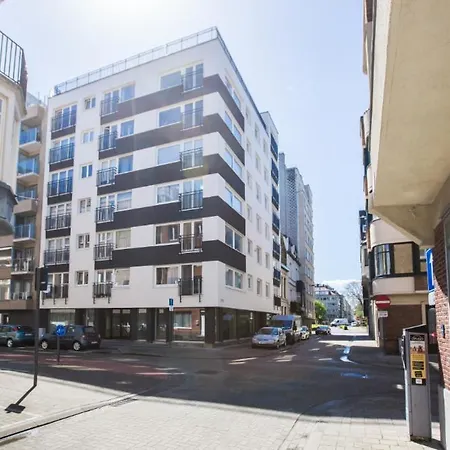 Luxury 3 Bedroom On The Floor With Panoramic View Apartment *