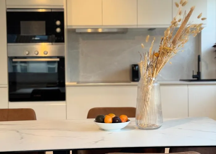 Luxury 3 Bedroom On The Floor With Panoramic View *